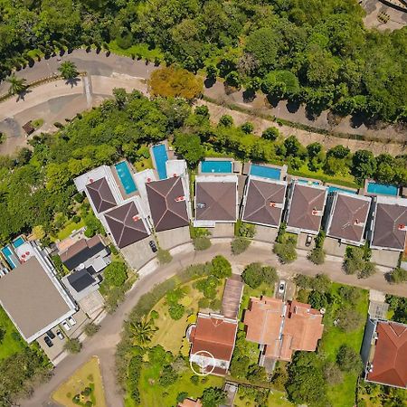 Tulip Hill View Villa 5 Bedrooms With A Private Swimming Pool باندونج المظهر الخارجي الصورة